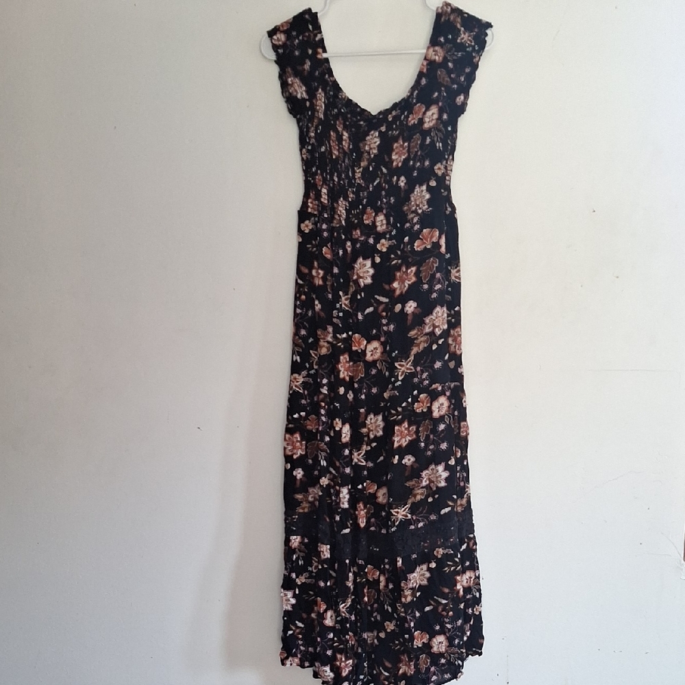 Elegant Black Floral Maxi Dress